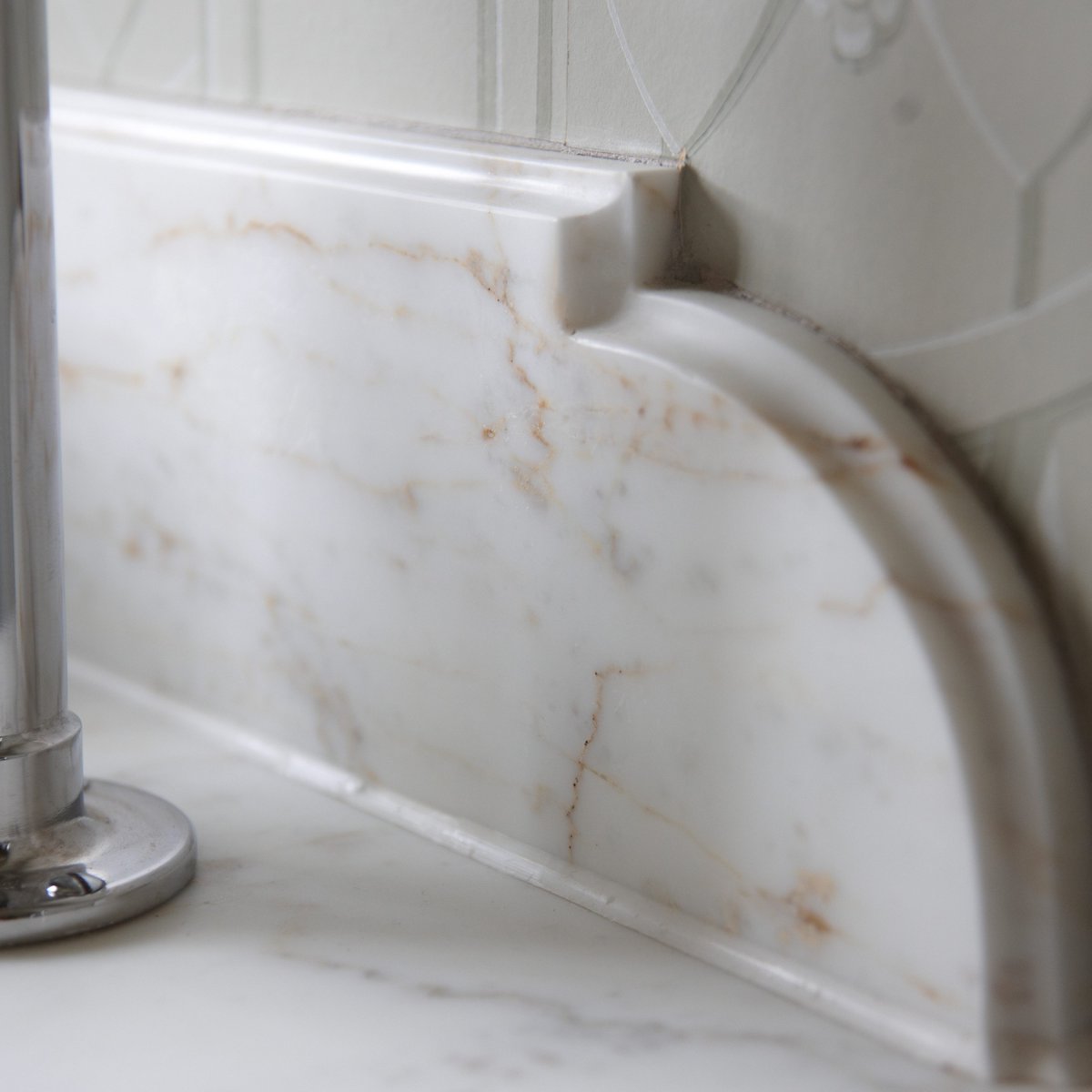 StoneAgeLtd's tweet photo. Clean cut corners and smooth curves. Sometimes details are everything. https://t.co/wwKJM5GyQX #bathroomdesign #marble #interiordesign https://t.co/PcPjANmrq1