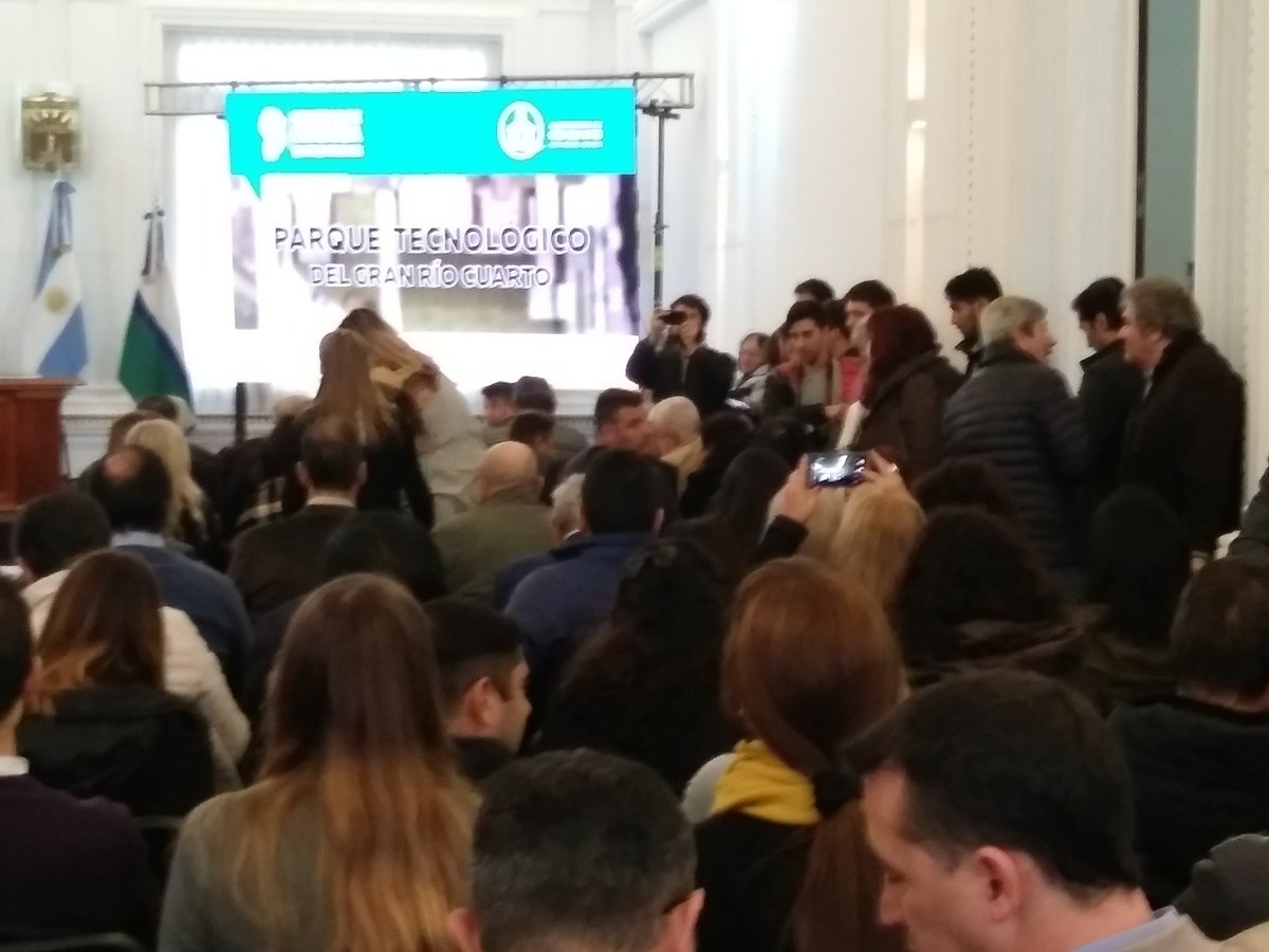 mauriacostaok's tweet photo. Un marco inmejorable esperando la firma del acta acuerdo para iniciar la construcción del Parque Tecnológico del Gran Rio Cuarto. #generando #ecosistema #innovacion @clusterrio4 @Mesa_TIC https://t.co/OMMWIdAKfg