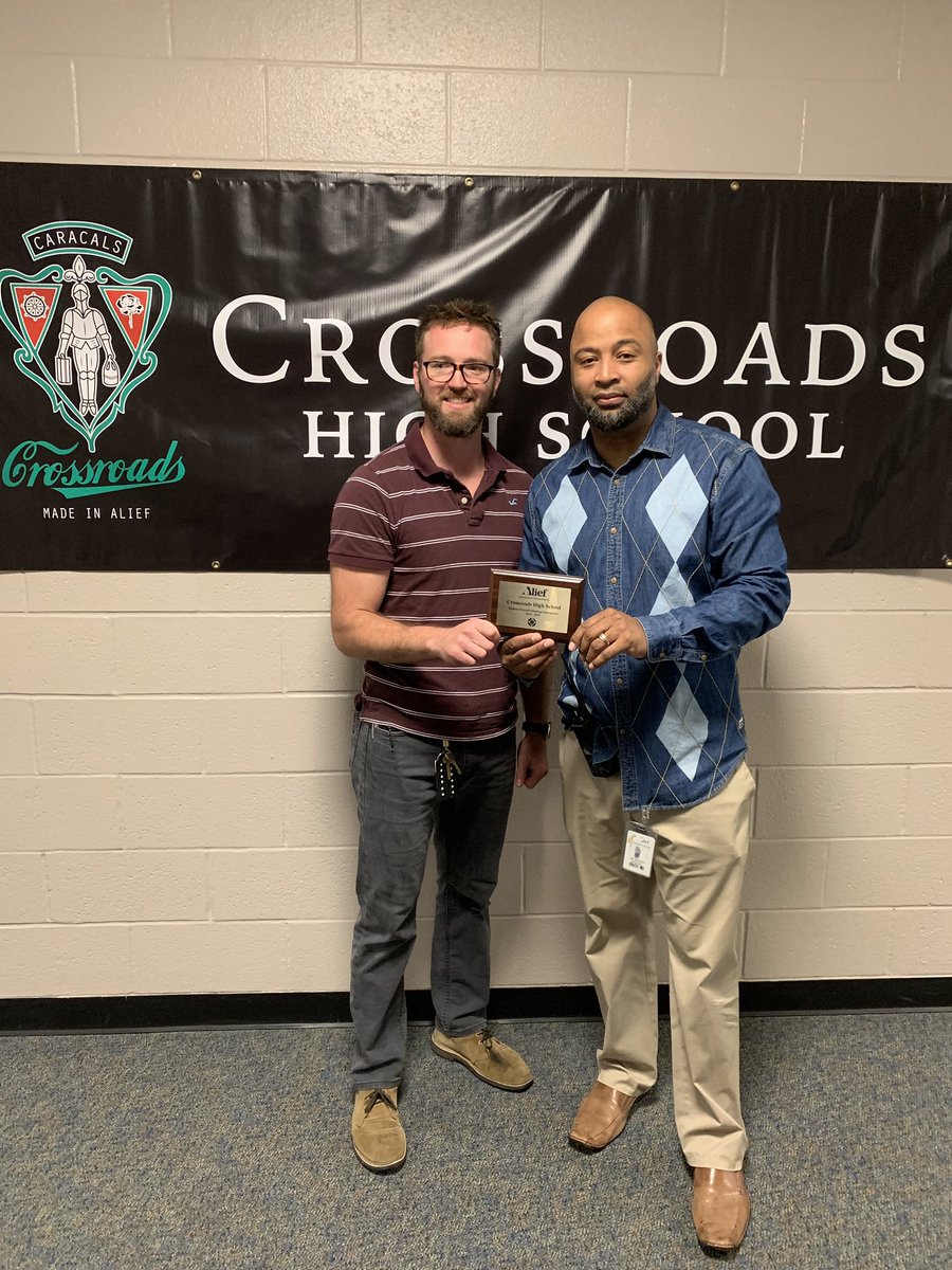 MsAyersGrad's tweet photo. CONGRATULATIONS TO @AliefCrossroads FOR EARNING THE #HighestSchoologyInteraction AWARD w/ 100% STUDENT INTERACTION ALL YEAR! Your hard work, support & integration of tech across all curriculum SHOWS! THANK YOU for all that you do! @AliefTech #DigitalLearningAwards @Schoology https://t.co/megg2YcLmW