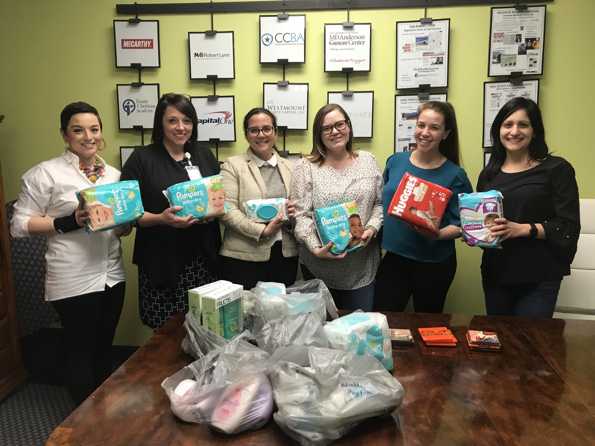 MT <a href="/DallasCAC/">DallasCAC</a>: "Thank you for coming to the office, the team loved it and said they learned a lot more than they were expecting. Keep up the work DCAC!" <a href="/LeahDalaComm/">Leah Ekmark Williams</a> 💛💙 If your org is interested in giving back, engage with DCAC! bit.ly/2XKJOor