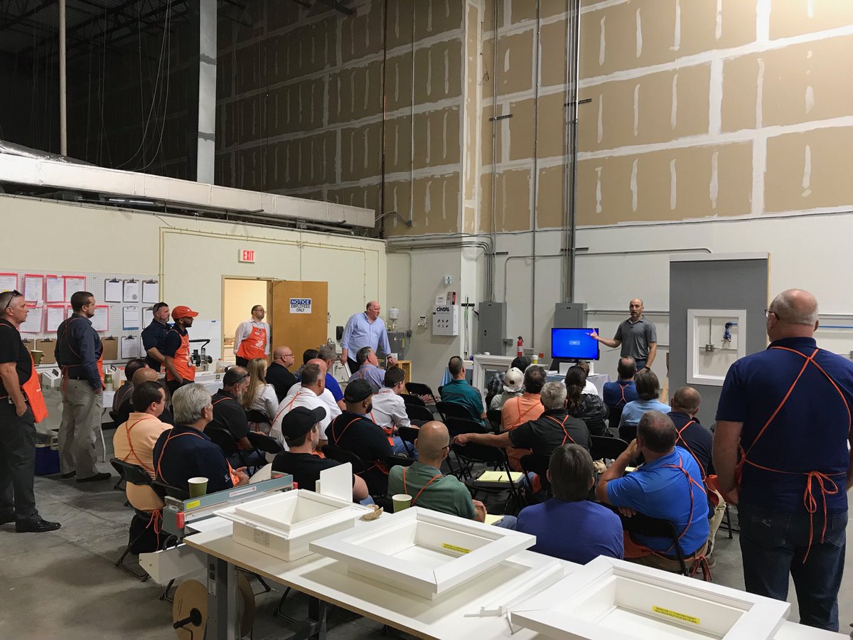 Amazing class with Deco-Flash in Tampa!
HDE Tampa/Orlando  
#learningtogether
⁦<a href="/JJAdkins27/">Jason Adkins</a>⁩