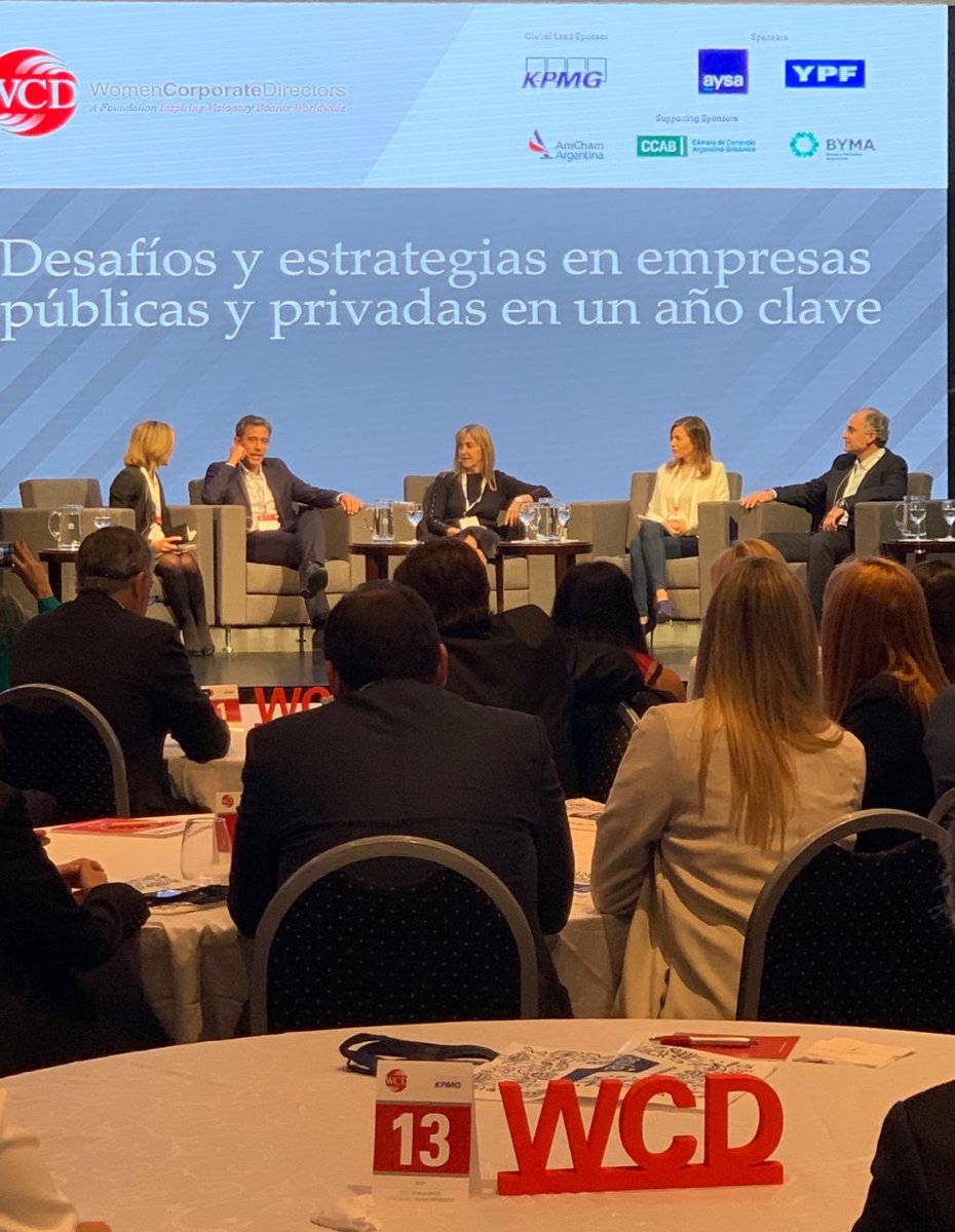 dalma_parisi's tweet photo. Representados por @julitorcello de @Siemens_ARG en el evento @WCDArgentina sobre Desafios y Estrategias en Empresas Públicas y Privadas. Muy buen panel c @carocastro79, de Guidi; M. Alejandra Alberdi, de @AySA_Oficial; Pablo Ardaraz, de @SodimacAR y Pablo Orsei de @motorola_AR https://t.co/crMCqPVGCd