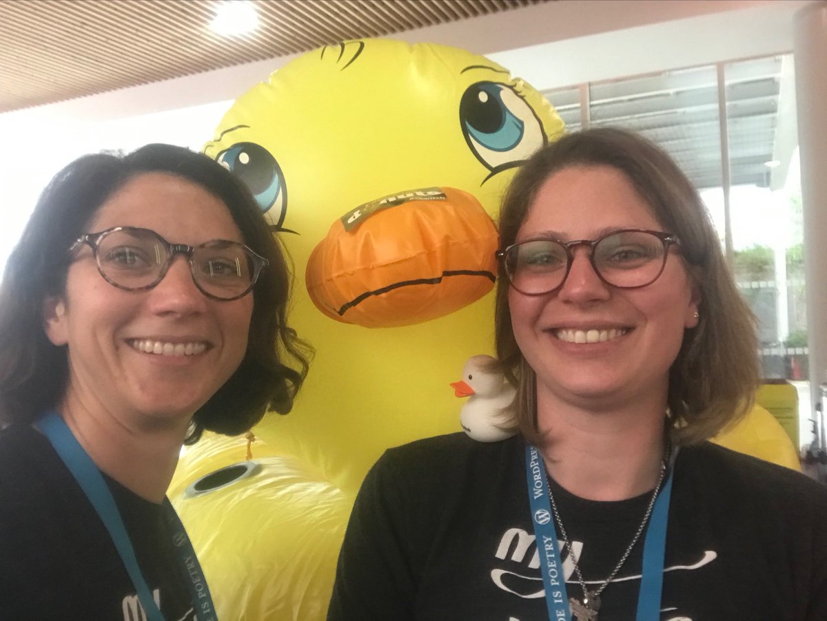 ⁦ Avec 2 canards pour doubler nos chances ! <a href="/o2switch/">o2switch</a>⁩ #WCParis