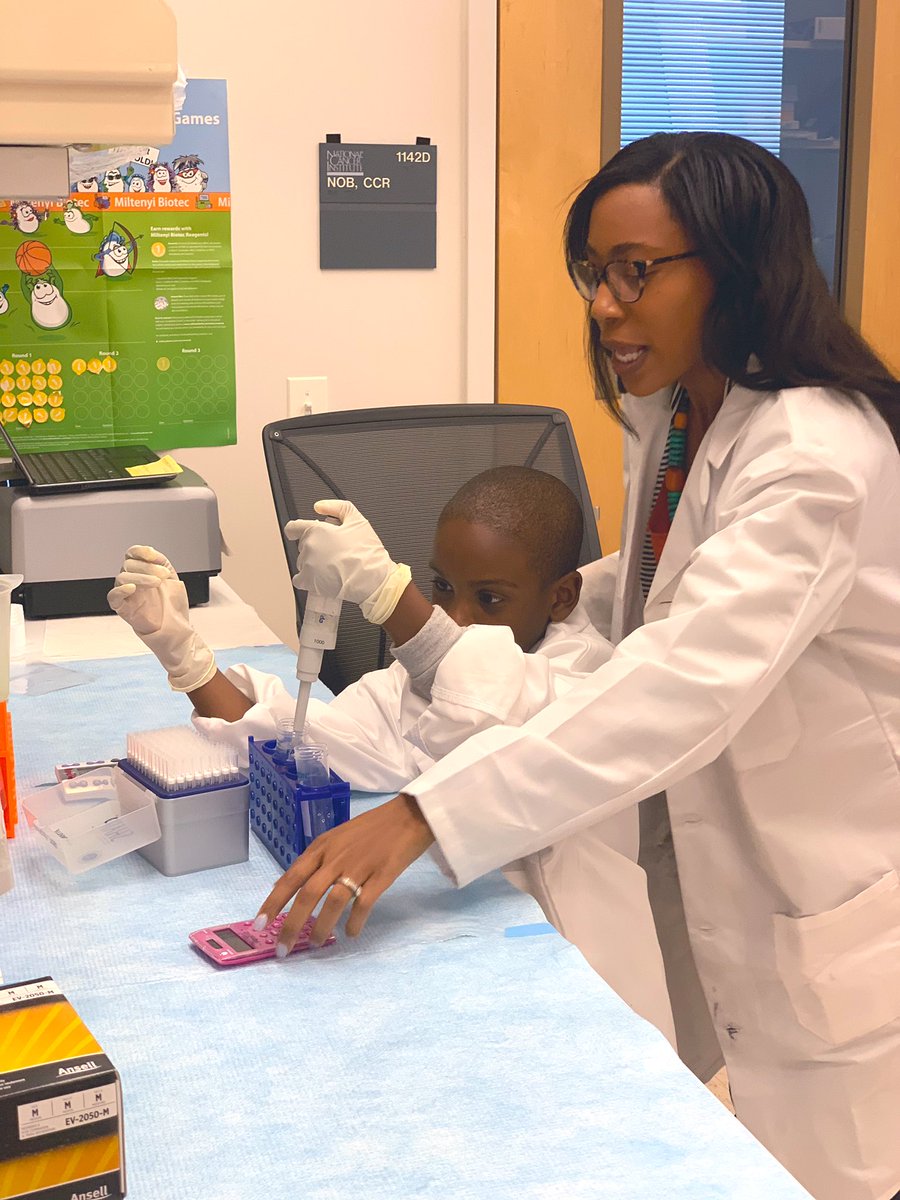 DrSadhanaJ's tweet image. We learned the art of pipetting and gained some useful helpers in @NIHBrainTumor  #TakeYourChildToWorkDay  #TYCTWD #NCIFuture #MyNIHDay @NCIResearchCtr @NIHBrainTumor @NIH #WomenInMedicine #WomenInSTEM