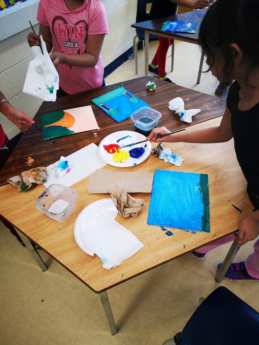 MsJHammond's tweet photo. Yesterday we were focused on Science ....and today we got to be creative! #artonwheels #pama https://t.co/RQS8ZA9xNW