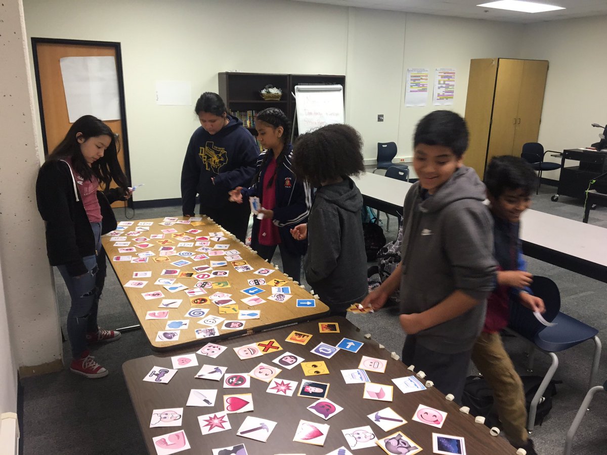 msdavilla's tweet image. Mrs Camacho’s class used emojis to represent Spanish idioms today.  @cfbLongFalcons #TalonTerritory