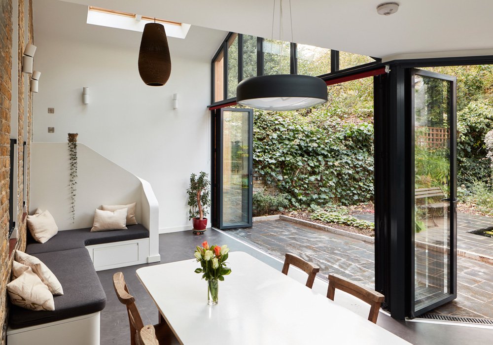 sunflexwall's tweet photo. Starting this spring embrace the outdoors all year round with #SUNFLEX folding sliding door systems. #GlassFoldingDoors #SF55 #TheBenchMark https://t.co/fWpeo5jFUS