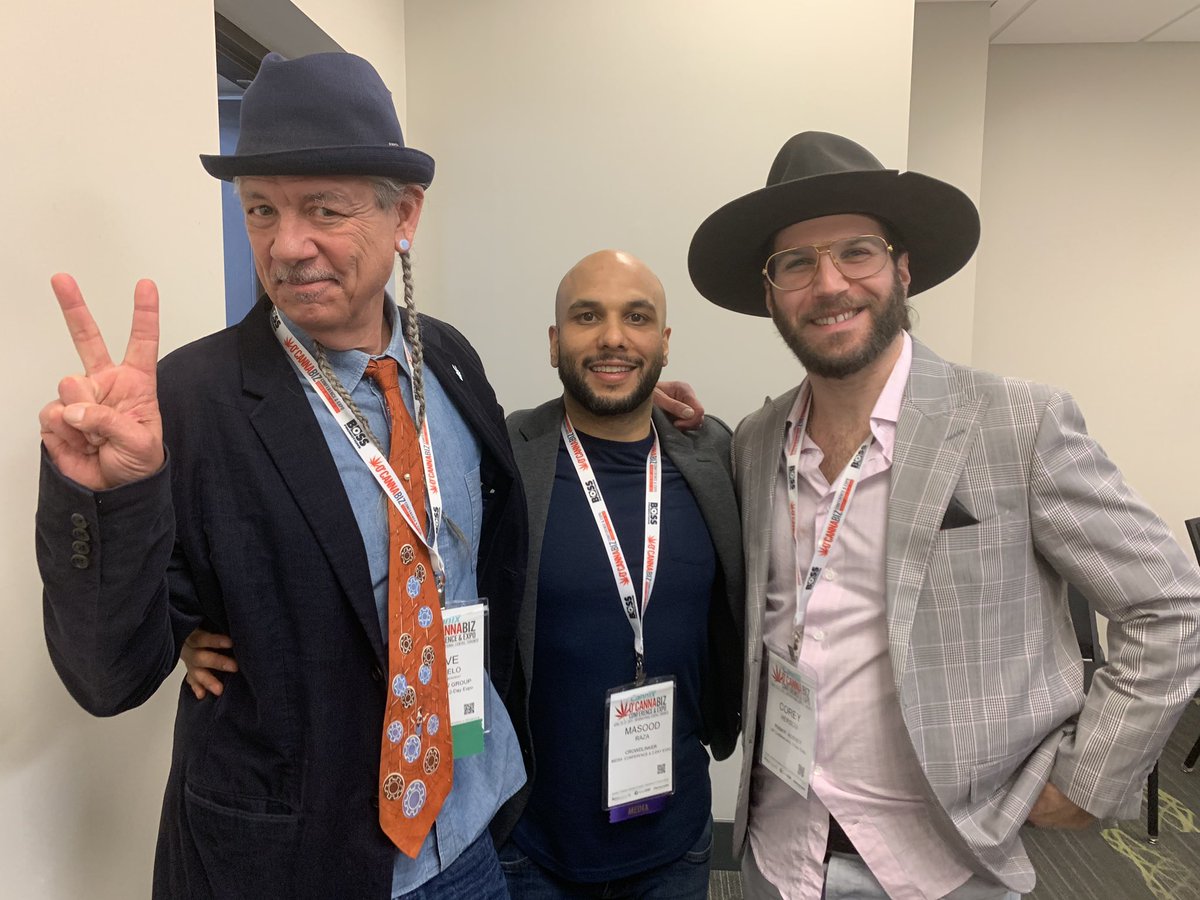 ScalingCannabis's tweet photo. ‘We've already disrupted pharma and alcohol. Now we're getting ready to disrupt plastic, paper, fuel, textiles. The applications are almost endless... you can do it more sustainably and at scale, less expensively.’

- cannabis entrepreneur, activist @stevedeangelo at #OCannabiz19 https://t.co/ybiPFPJNqr