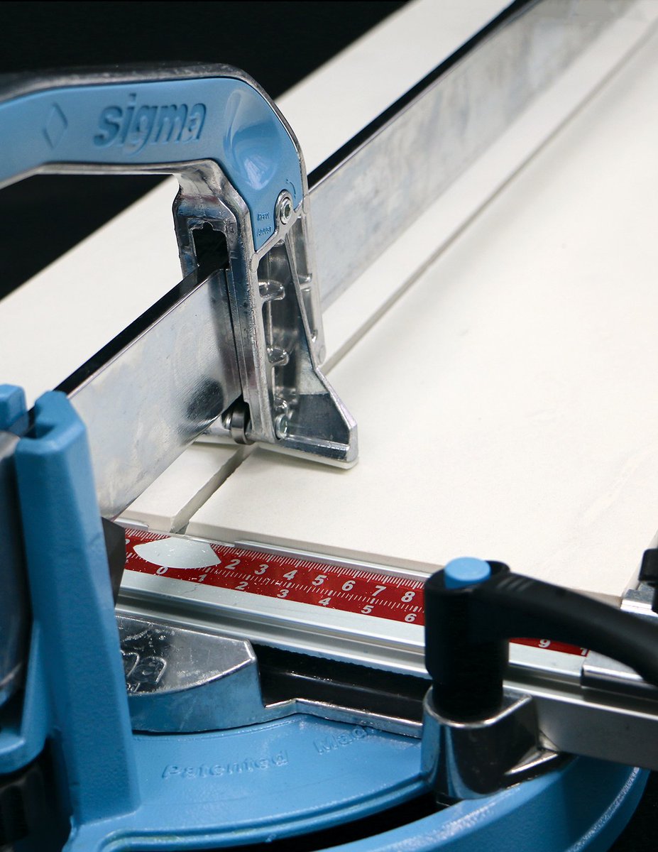 centuratools's tweet image. If you’re in the process of choosing the right tools &amp;amp; equipment for your tiling project, it is important to do your research and get expert advice from installation professionals. Our tile cutter guide is a great place to start: bit.ly/2IbbKxn #tilingguide #CenturaTools