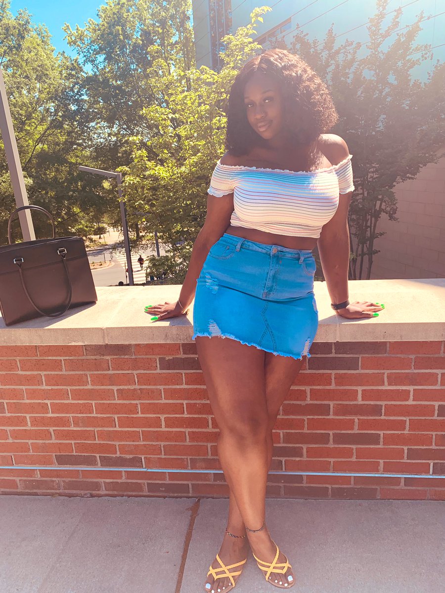 yourstrulyjazz's tweet photo. A true queen 👑 #RAMFEST2019 https://t.co/BtVGucqf73