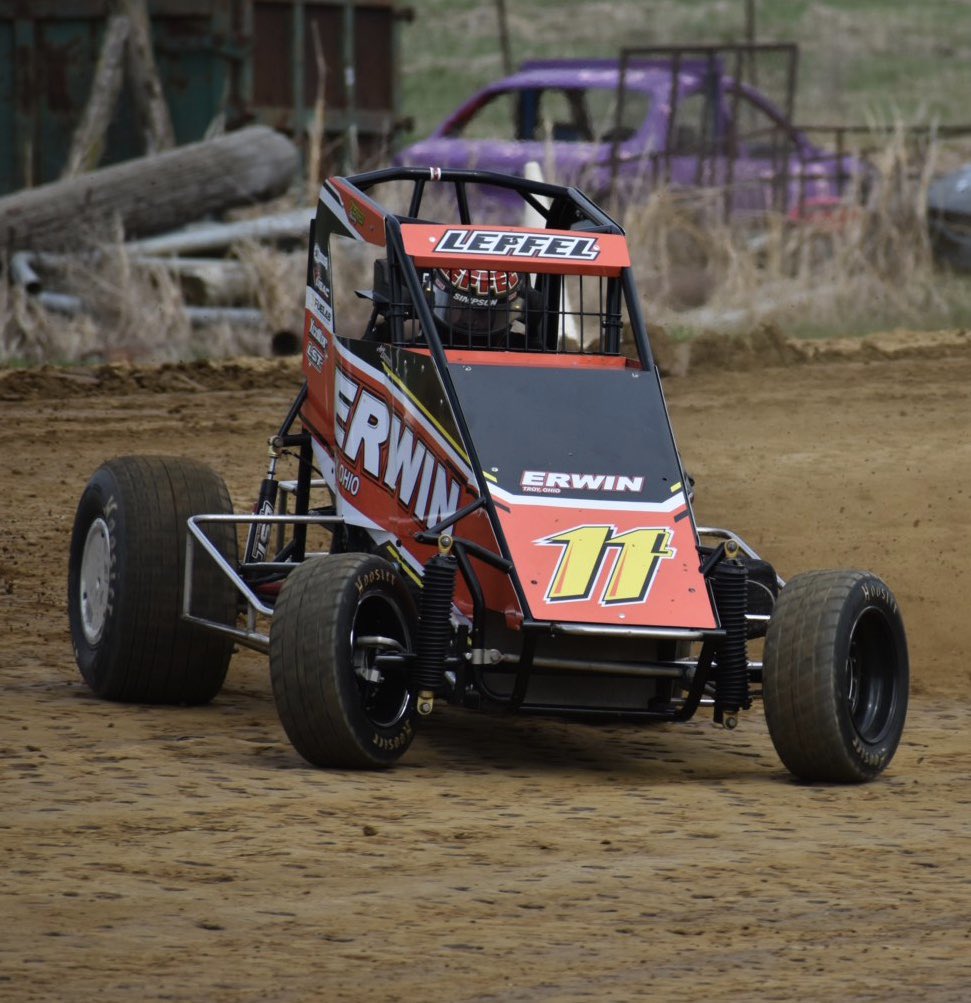 paw_racing's tweet photo. Welcome @AaronLeffel as the latest #brand #ambassdor • #sponsoring #dirttrack #dirttrackracing #sprintcar #dirtlatemodel #microsprint #midget #racecar #racecardriver #racinggraphics #proautowraps #vehiclewrap #vehiclewraps #helmetwrap #vehiclegraphics #vehicle #standout https://t.co/KRophbJtxO