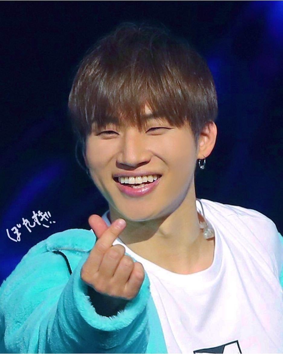 xxxigdragon_VIP's tweet photo. Daesung oppa, happy birthday chúc Anh mạnh khoẻ sớm về với VIP và luôn cười vui vẻ như vậy. 😊😊😊
👼👼👼👼👼 🎂🎂🎂
HAPPYBIRTHDAY
#happycorporaldaesungday 
#BIGBANG https://t.co/GfYUgU9twp