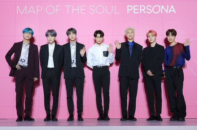 Bts группа корейская. Бтс полностью. Бтс полностью. Группа бтс корея. Fila bts чонгук.