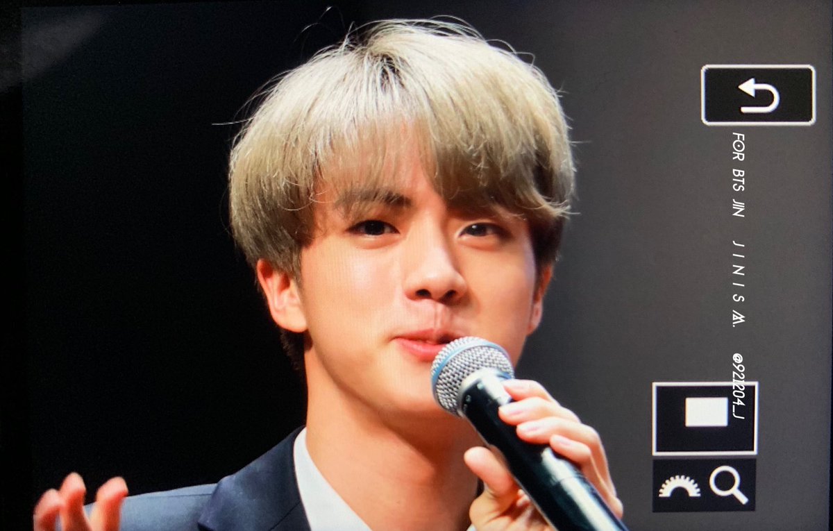 921204_J's tweet photo. 190425 엠투유 팬싸인회 
#석진 #석찌니 #진 #JIN
#BBMAsTopSocial
@BTS_twt
석찌니 너무 사랑해💕✨ https://t.co/NIglbKJN7E