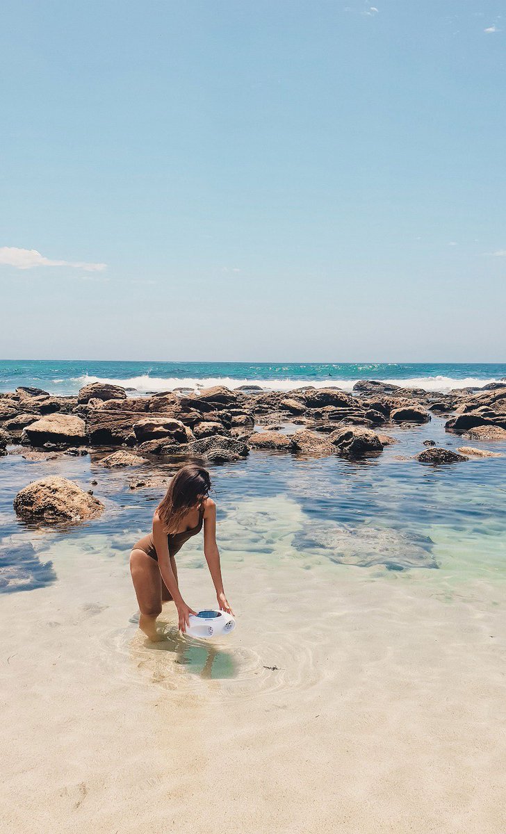 Saleccia11's tweet photo. Explorez le monde en musique. Saleccia est le partenaire de vacance idéal, avec elle vos voyages ne seront plus jamais les mêmes. #JeudiPhoto #Saleccia #Voyage #Aventure #musique #Liberté #Bonheur https://t.co/1haExb5yGd