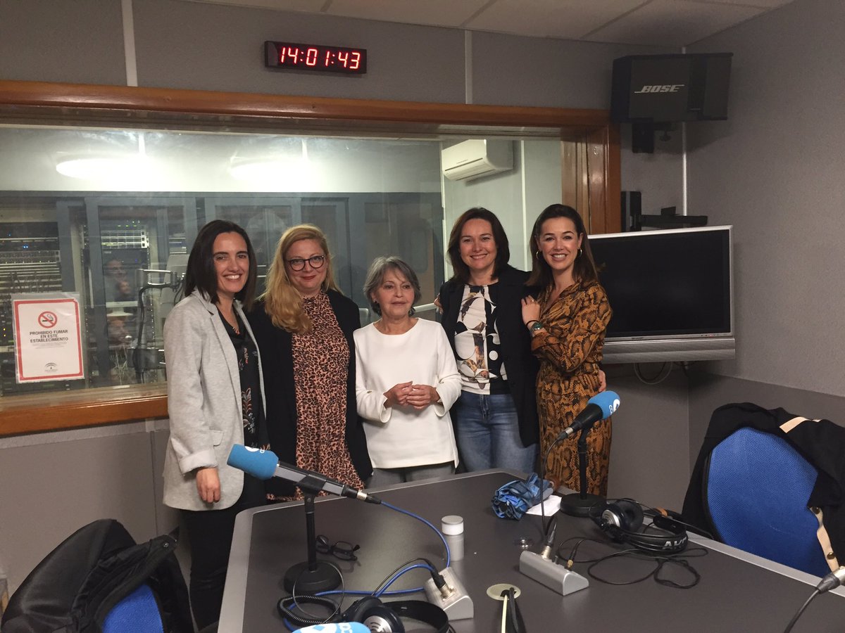 Última tertulia de mujeres en <a href="/COPEMalaga/">COPE MÁLAGA</a> antes de las elecciones del próximo #28A. Hoy hemos analizado ese y otros temas con #RosaFrancia, <a href="/LeticiaTeboul/">Leticia Teboul /❤️</a> <a href="/marmartinrojo/">María del Mar Martín</a> y Mónica García. <a href="/CsMalaga/">Cs Málaga</a> #Tertulia #Radio