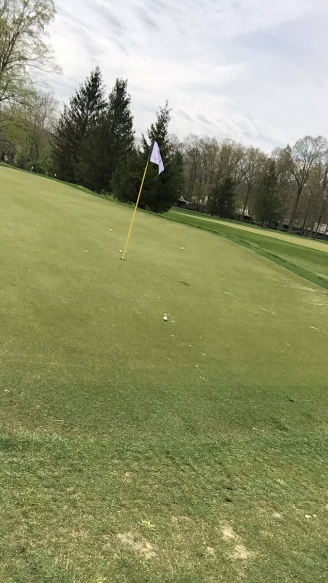 CycloneMGolfTracker tweet media