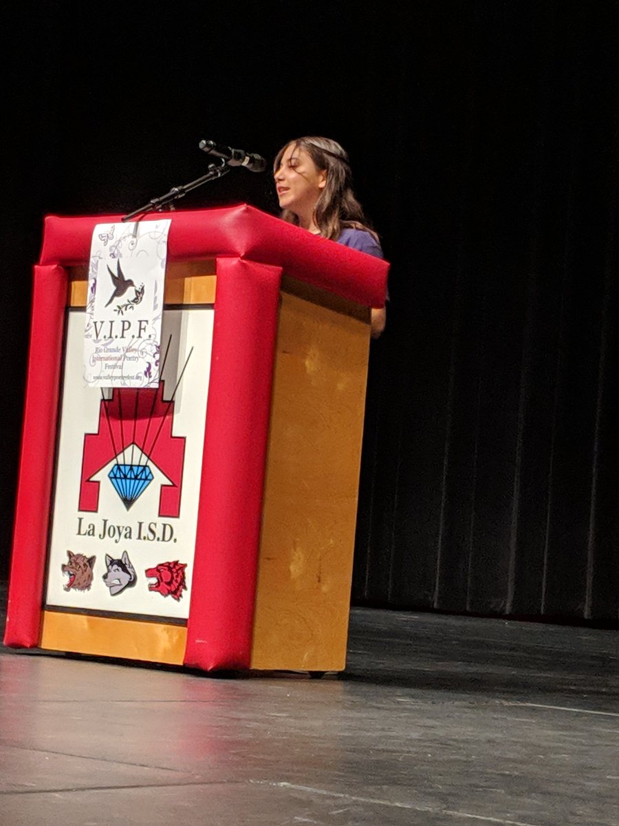 poetmariachi's tweet photo. La Joya Early College students presenting their poetry. @ljechs @GarciaThePoet @rgvipf #OurstudentsOurschoolsOurcommunity #NationalPoetryMonth #VIPF https://t.co/HQOaw4Tk7O