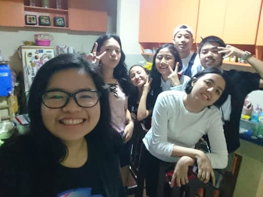 SheyeolV's tweet photo. Last meeting :< insert* JL and @_MarianMae Gonna miss you all. Love you guys HEUHEUEUEU T-T
(Incomplete :<) https://t.co/qBpsLzHLjn