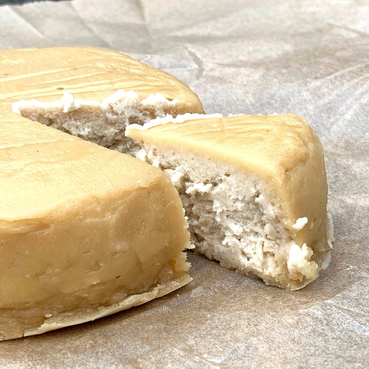 rawmother's tweet photo. A new, plant-based cheese for your crackers! - #RAWMother #RawVegan #Vegan #PlantBased #Cheese #HealthyEating #HealthyLiving https://t.co/4nWCSxvSG1 https://t.co/TmAo9lR2EK