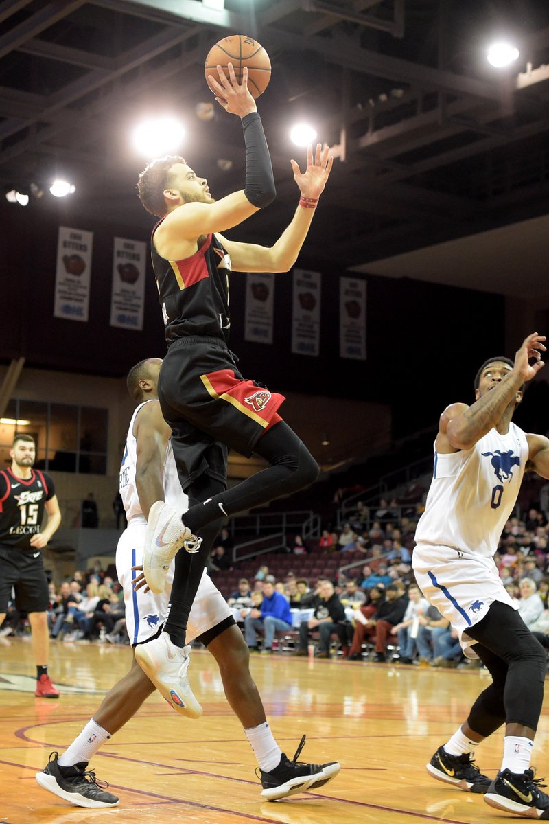 ErieBayHawks's tweet photo. DID YOU KNOW: 48 @nbagleague players earned 55 #NBACallUps this year. Check our call-ups from this past season ⤵️
⬛ R.J. Hunter ➡️ @celtics
⬛ Jordan Sibert ➡️ @ATLHawks
⬛ Terrence Jones ➡️ @HoustonRockets
⬛ Isaac Humphries ➡️ @ATLHawks
#ErieMade https://t.co/v64ovefsrT