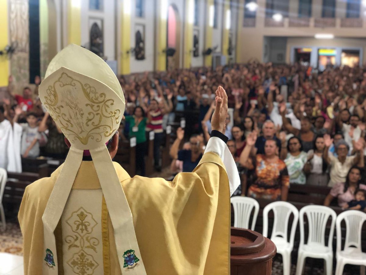 psjojp's tweet photo. "Alegrei-me com o que me disseram: “Vamos à casa do senhor”." Sl 122:1

Somos chamados a nos renovar como igreja, como família cristã. E como família, celebramos com júbilo a graça de sermos irmãos e irmãs, filhos de São José Operário.
-
#novenáriodesãojoséoperário #psjojp https://t.co/MogYoXVgev
