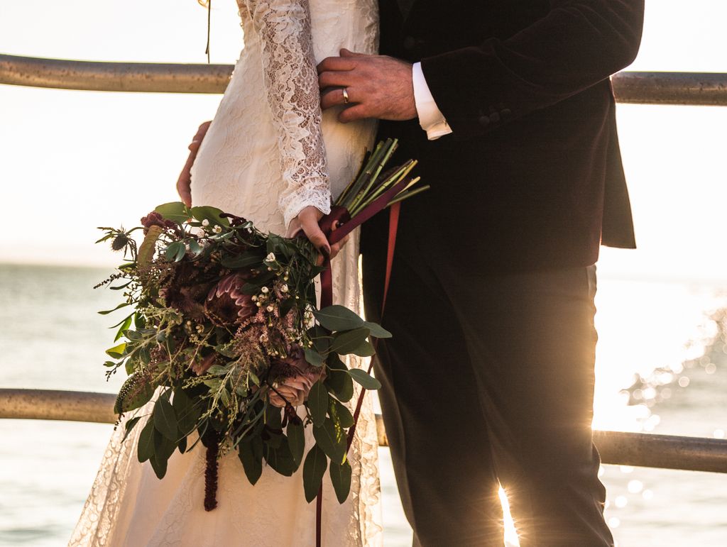 rosecloveruk's tweet photo. Kelly &amp; Alex got married in November last year and I got to make their flowers 🎉 Here are a couple of snaps to showcase what I did. The sun was shining - what a day! 😎 #weddingflowers #bridalbouquet #weddingflorist #southsea https://t.co/MiPBhKtrHq