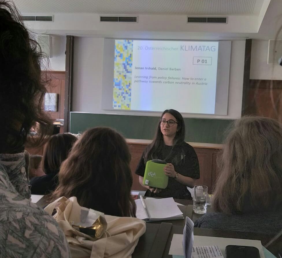 Jenantweets's tweet photo. Presenting our poster on lessons from #climate policy failure at the #Austrian #klimatag2019. Poster presentations are always a great opportunity to exchange ideas in this interdisciplinary setting. I look forward to tomorrow! #climatescientist #scientists4future https://t.co/3FYZ3DE9op