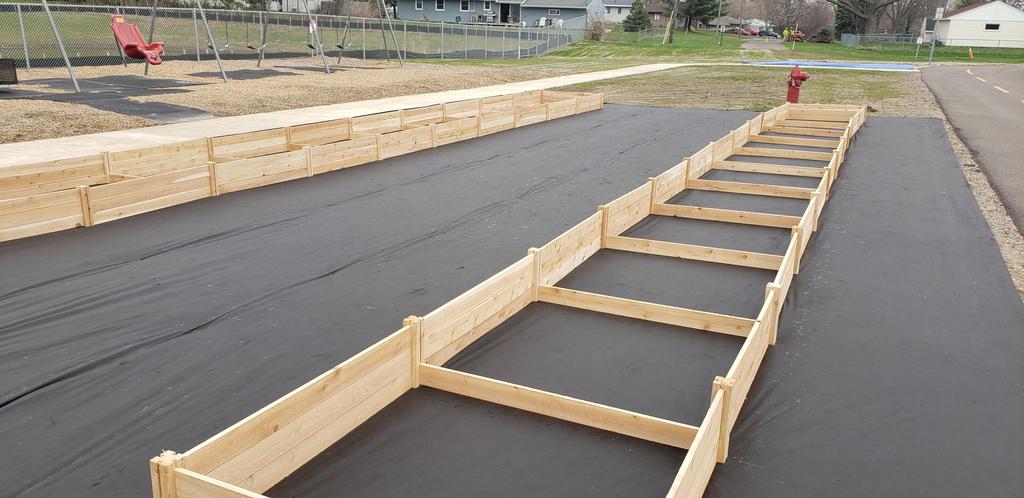 LisaMahowald's tweet photo. ABEC Garden getting started!
#287edchat 
#phoenixrising 
@StephenWest731 @BelmoreTara @BBurns_ABEC @dawn22017 https://t.co/8BmcDhQDcE