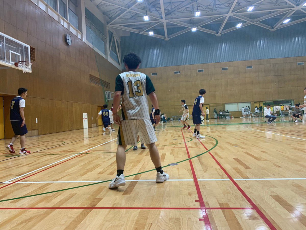 VAVAN9's tweet photo. 新チーム始まっての初の春連盟💪
vs キャメル  95対68 勝利しました🏆
今のVAVANは3回生西田しんじが居ればなんとかなる。
そのような状況です。
次はインディアンズ…とりあえず頑張ります💪
今日のMVPは��…
西田しんじと宇都宮健輔の2人です🤩 https://t.co/5u8v1jyugT