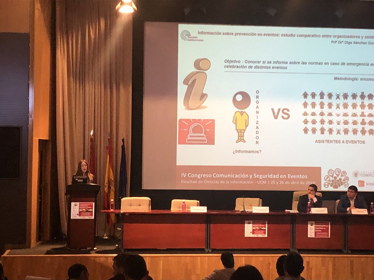 IraizaPedroso's tweet photo. @congresocse completa su bloque final y jornada del día con app @AlertCops percepción de los ciudadanos @madridprotcivil #proteventos 2019 #blanes riesgos y previsiones en espectáculos pirotécnicos https://t.co/Idr9dxSSXP