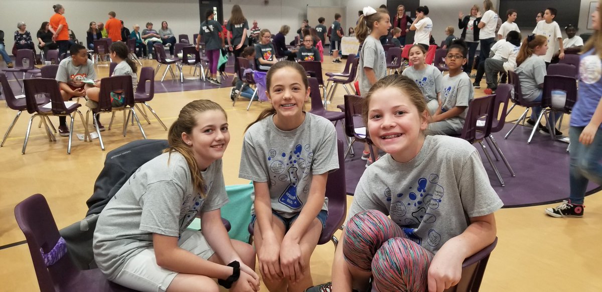 LeMayOwls's tweet photo. Good luck to our #LEMAYzing Operation Read Teams! GO OWLS! #bpsne #operationread https://t.co/ukTZTqJ1Zy