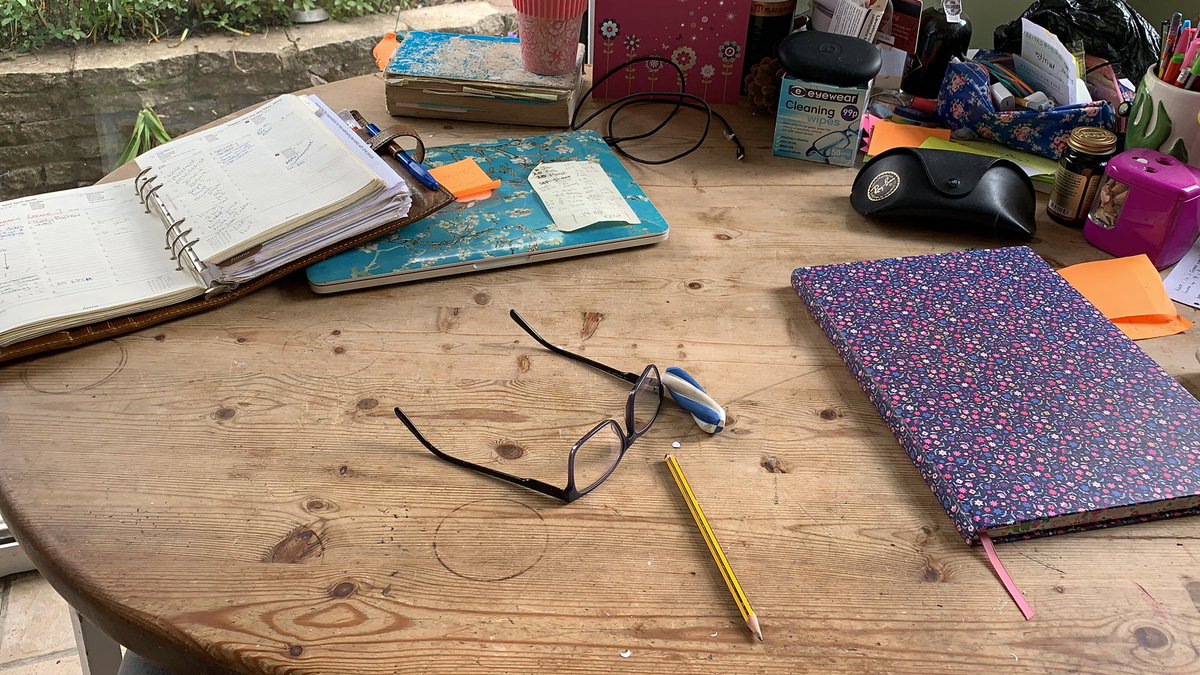 RevdCrystal's tweet photo. In the words of Jesus.... it is finished. A tidy desk and the enjoyment of making a list for the new things ahead. #icandothis #iamdoingthis https://t.co/mBmM0Q9xSs