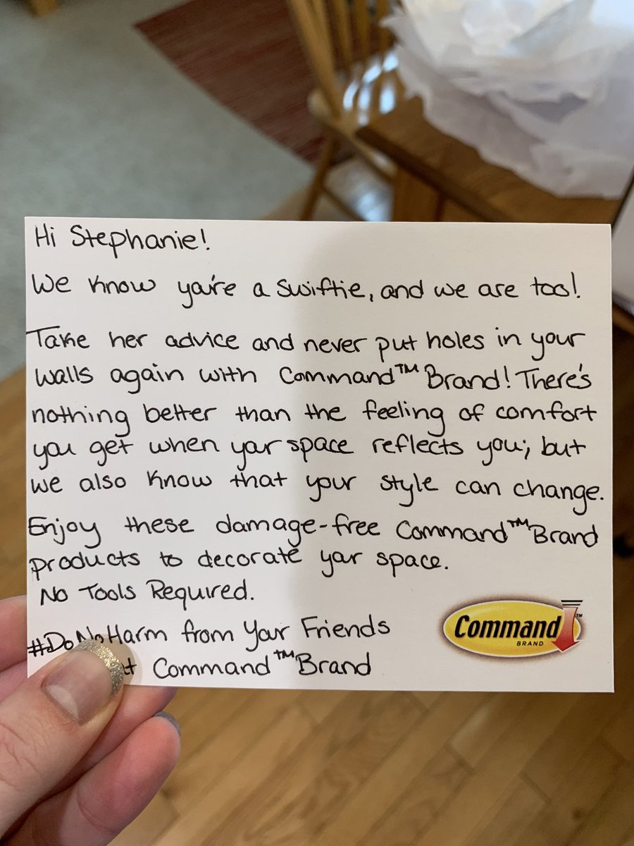 stephlovestay's tweet photo. AHH!! Thank you @CommandBrand I LOVE THIS!! And don’t forget tomorrow is 4.26!!💕✨🤩 

@taylorswift13 @taylornation13 #TaylorSwiftApril26 #CommandBrand https://t.co/RHL7dLQ1NC