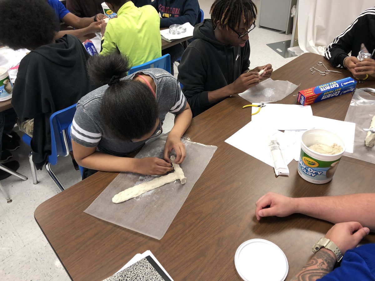 doctor_becky's tweet photo. Creating future STEM leaders @DiscoveryEd @LockheedMartin #GenerationBeyond @FortWorthISD @stemboss @DrJacksonPhD @KentPScribner https://t.co/eXAi21607V