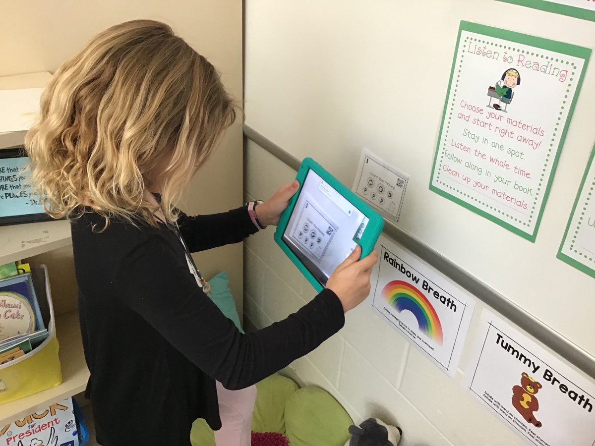 Students hunted around the room for money problems to solve, then worked with a partner to check, and finally used QR codes to check their answers <a href="/CBWarwickElem/">Warwick Elementary School CBSD</a>
