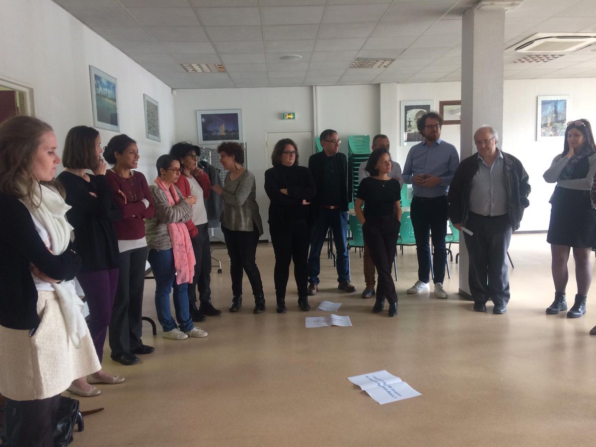 Cite_Ressources's tweet photo. A @VilledeManosque 1ère journée du club #dévéco de la #polville en PACA de la #DirecctePaca et de Cité Ressources, avec la présence de @resovilles, riche en échange et partage d'expériences! https://t.co/3wtUFKfcJf