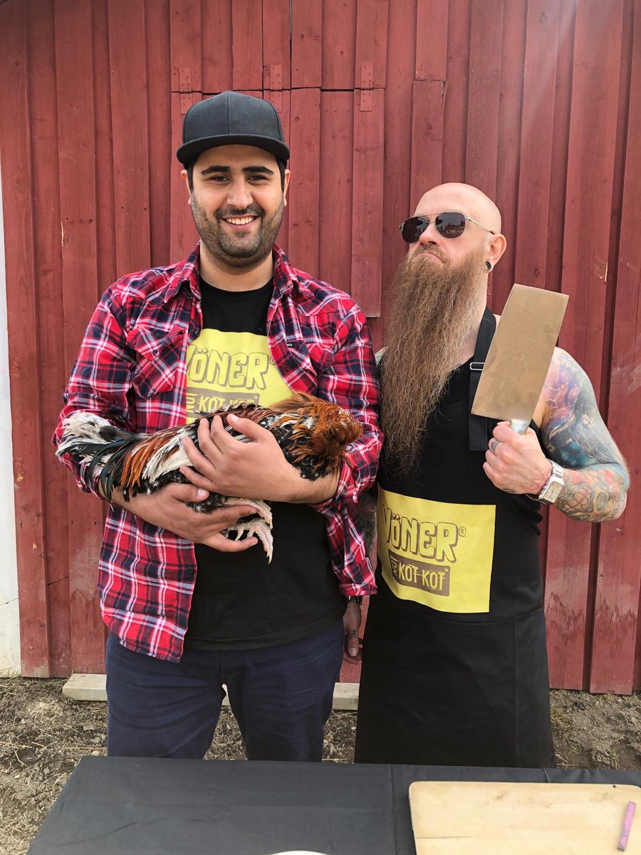 Millanen sun työpäivä oli? 
Ihan perus, otettiin teurastusvideo eläinsuojelukeskuksessa.