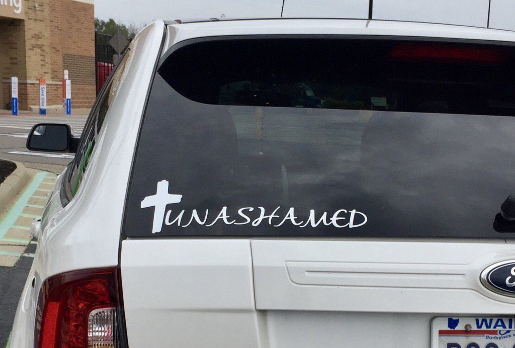 LloydLegalist's tweet image. Even though I can’t stand the taste of tuna, I think it’s a travesty to shame those who love tuna. Let’s lock arms and hearts with tuna lovers everywhere and afford them the dignity they deserve. #tunaunashamed