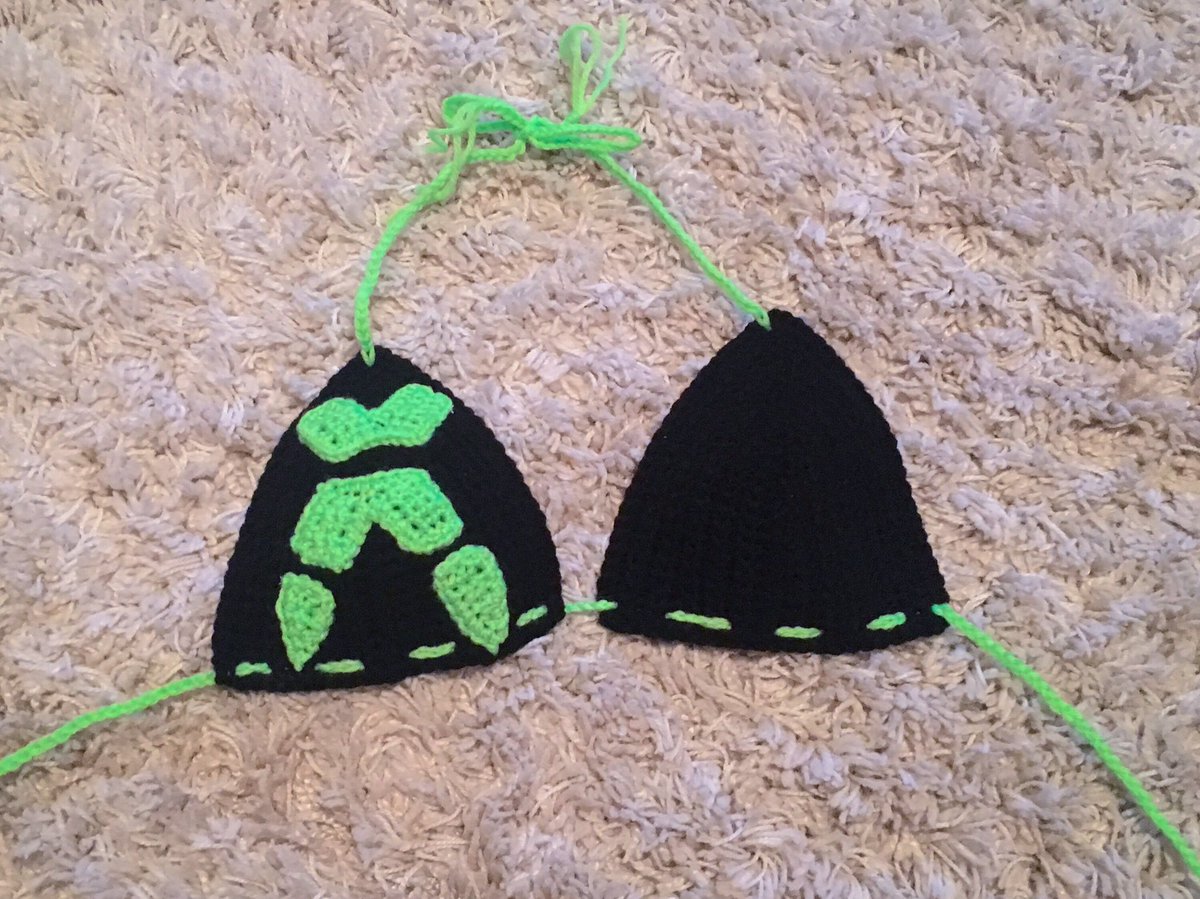 GIVEAWAY TIMEEEE:
Subtronics and Excision top 💚
I said I was going to do the giveaway and had a surprise, 
THE SURPRISE is that I'm going to pick 2 winners for the giveaway 🥳

RULES: 
Most be following me
Fav and Retweet
Comment the top you want 
 👇🏻 WANT A BONUS? 👇🏻