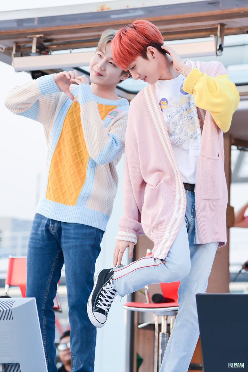 190424 ミ☆ #HUI #후이 #JINHO #진호
↳  hui param