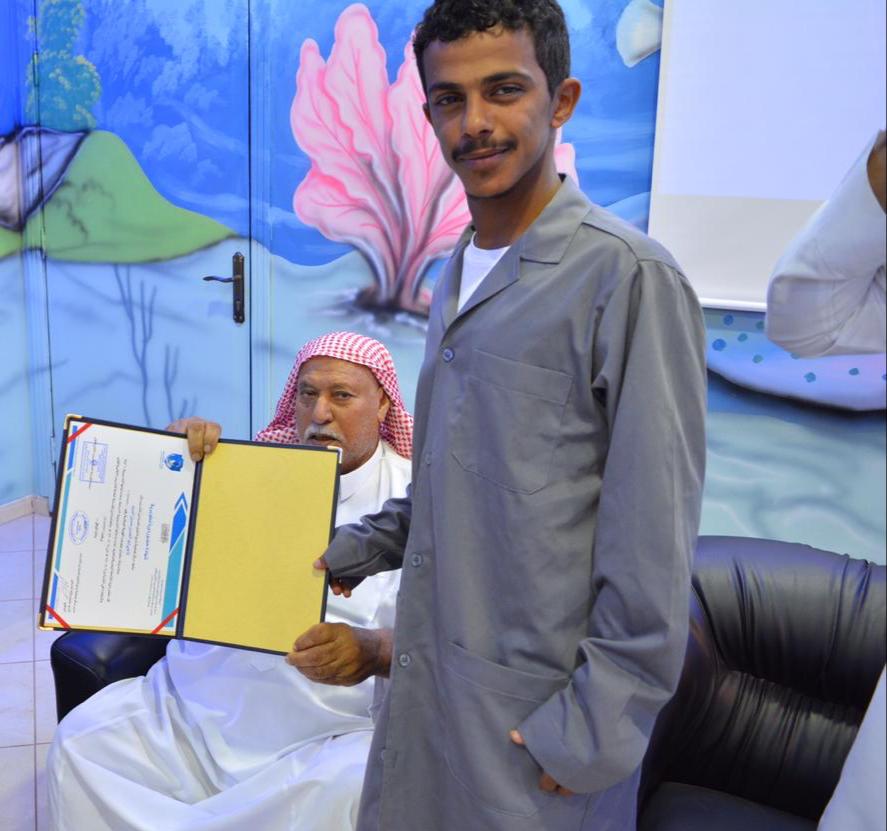 CAF_Yanbu's tweet photo. بختام البرنامج التدريبي الثاني  لبرنامج الملاحة البحرية والصيد #لمركز_جمعية_ينبع_لتأهيل_الصيادين_للتدريب اختتم البرنامج على شرف سعادة مدير الثروة السمكية الاستاذ/أسامه الأحمدي
وكبار الصيادين
رئيس مجلس الجمعية/حامد النزاوي
د.عادل
شيخ طائفةالصيادين
@saadalsuhaimi_ @Ali_Alshaikhi1 https://t.co/Yfq3N2vNv5