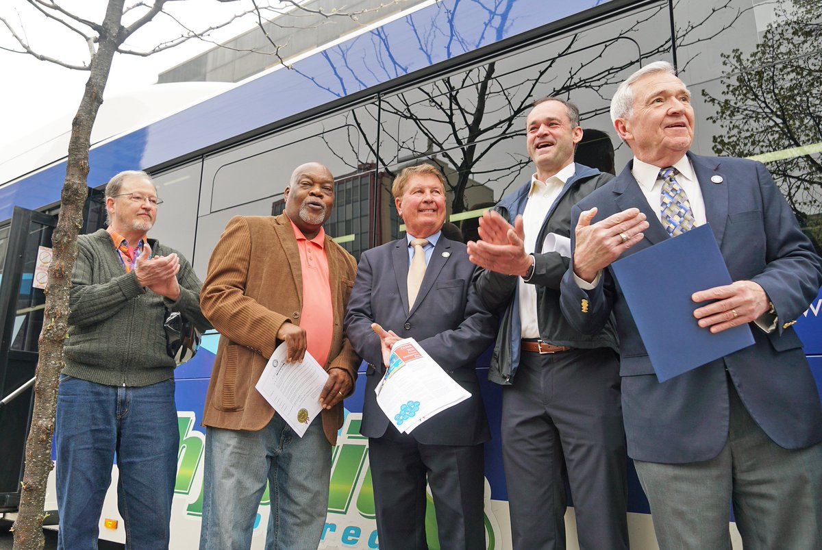 FWCitilink's tweet image. Today, @MayorTomHenry proclaimed April 25, 2019 as National Get On Board Day in the @CityofFortWayne! Every $1 invested in public transportation generates approximately $4 in economic returns. #GetOnBoard #FortWayne

More info: bit.ly/GetonBoardFW