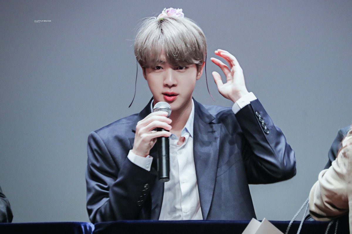 ALittleBraver92's tweet photo. 190425 #Epiphany #Jin #진 #석진 #김석진 #방탄소년단
#BBMAsTopSocial BTS @BTS_twt https://t.co/FkkA09ADbW