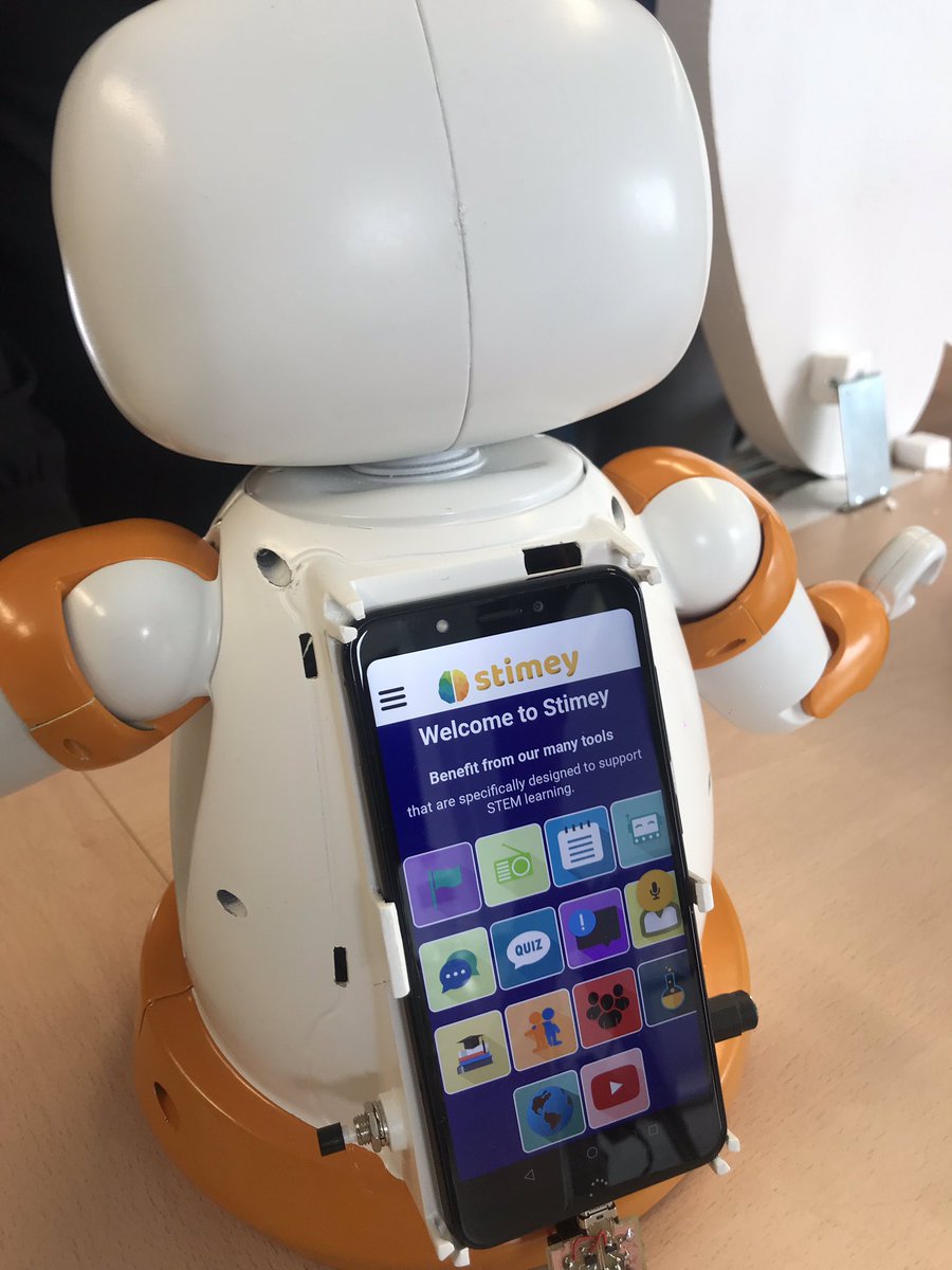 ALolaariza's tweet photo. @CIUDADHERCULES en Jornada InfoDay Proyecto STIMEY  [Ciencia TecnologíaInnovaciónMatemáticas Ingeniería para los jóvenes] 
Talleres Baby Radio, Taller de Robótica, Taller de Física Recreativa, Matemáticas Recreativas... 
Lo hemos pasado genial 🤖 🤖💕
Gracias #stimey @univcadiz https://t.co/1lDF75SShS