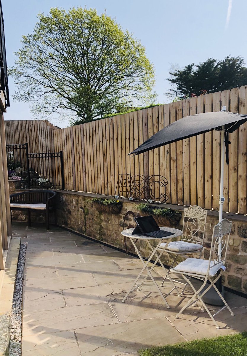 AMLTaylor66's tweet photo. @lauranissen Just arrived to the ๐ฌ๐ง๐ Thank you for inviting me to be part of it @laurelhitchcock @njsmyth @melaniesage Just set the garden up for a little read ๐ #socialwork #swtech #weteachwithtech https://t.co/8ycjN6FhVG