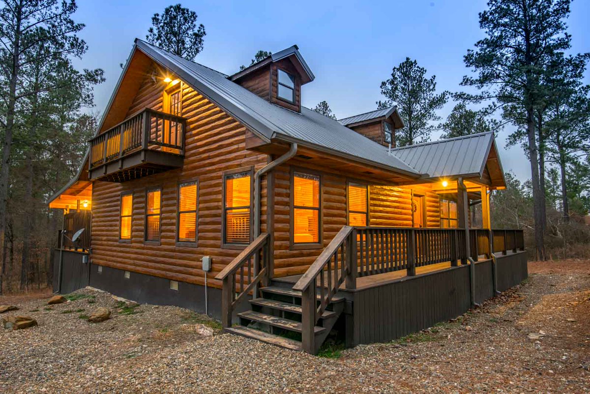 cabinsbrokenbow's tweet photo. Heart O Texas. It's cabins season! 
#cabins #cabinlove #Summer2019 
https://t.co/dXtDPgaaQT https://t.co/sRjXJbuMuh