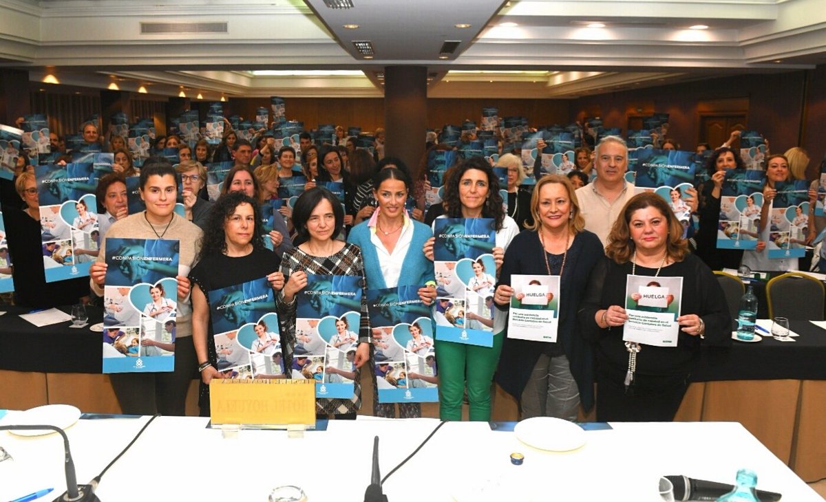 #conpasionenfermera Casi 200 enfermeros acuden a la Asamblea Informativa del Colegio

SATSE convoca la huelga y el Colegio no va a consentir más que no se cuente con los enfermeros para cambiar la Atención Primaria ni ningún ámbito sanitario en el que la Enfermería esté implicada