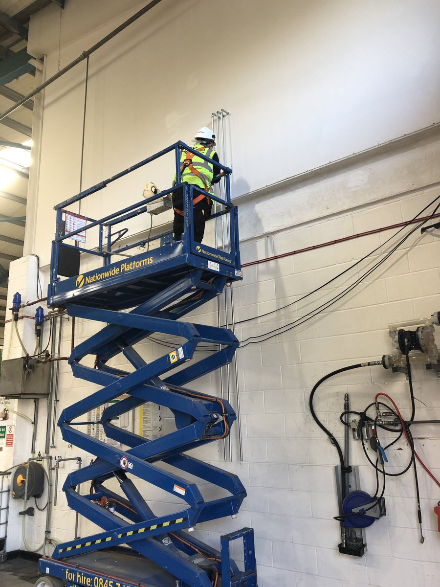 HSSONLINELTD's tweet image. New oil coolant recycling system with 5100 ltr capacity tank farm supplied and fitted in Essex. Mobile coolant bowsers in customers Own colour. Just finishing pipework and commissioning of system. #coolantsystems #freddy #machining #recycling #wasterecycling #coolant #filtration