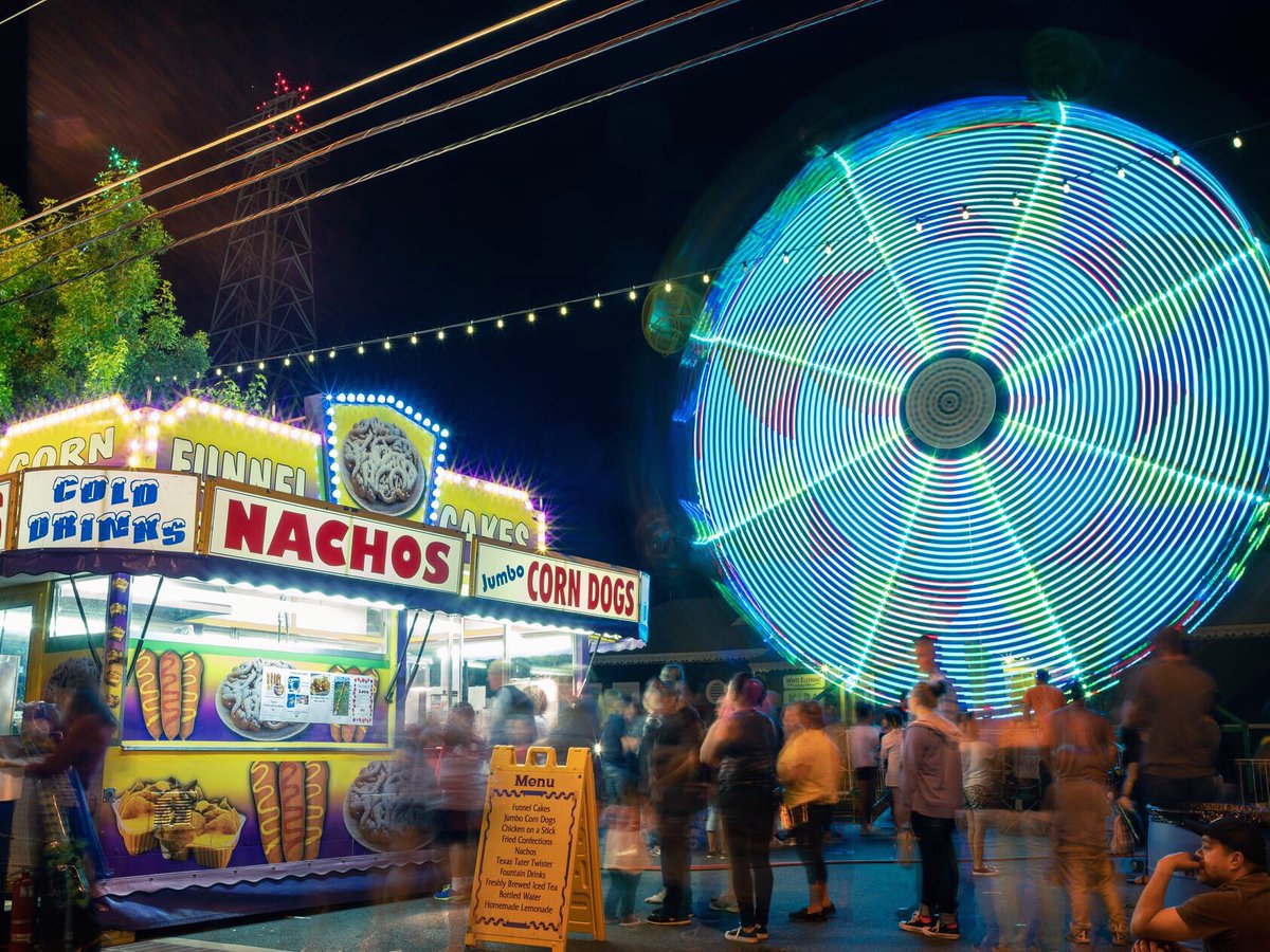 KilgoreMainSt's tweet photo. Who’s ready for funnel cake, because it's time for Kilgore Lions Club Spring Carnival! See you tomorrow at 6pm or Saturday at 4pm at the World’s Richest Acre till 10pm. 🍿🎡🍭
📸: @JamieMphoto  
#HistoricDowntownKilgore #KilgoreTX https://t.co/oAV1APX9Ew